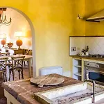 مزرعة للإقامة Poggio Antico *